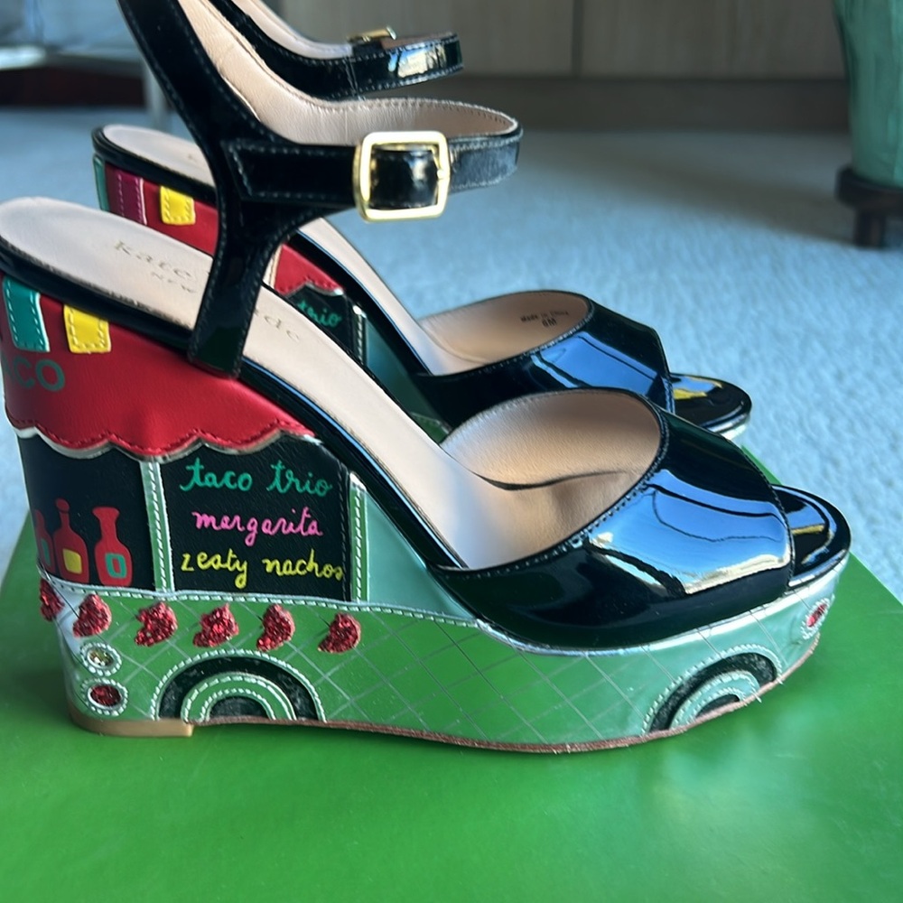 Kate Spade wedge sandals sz 6